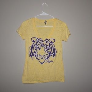 LSU v-neck shirt